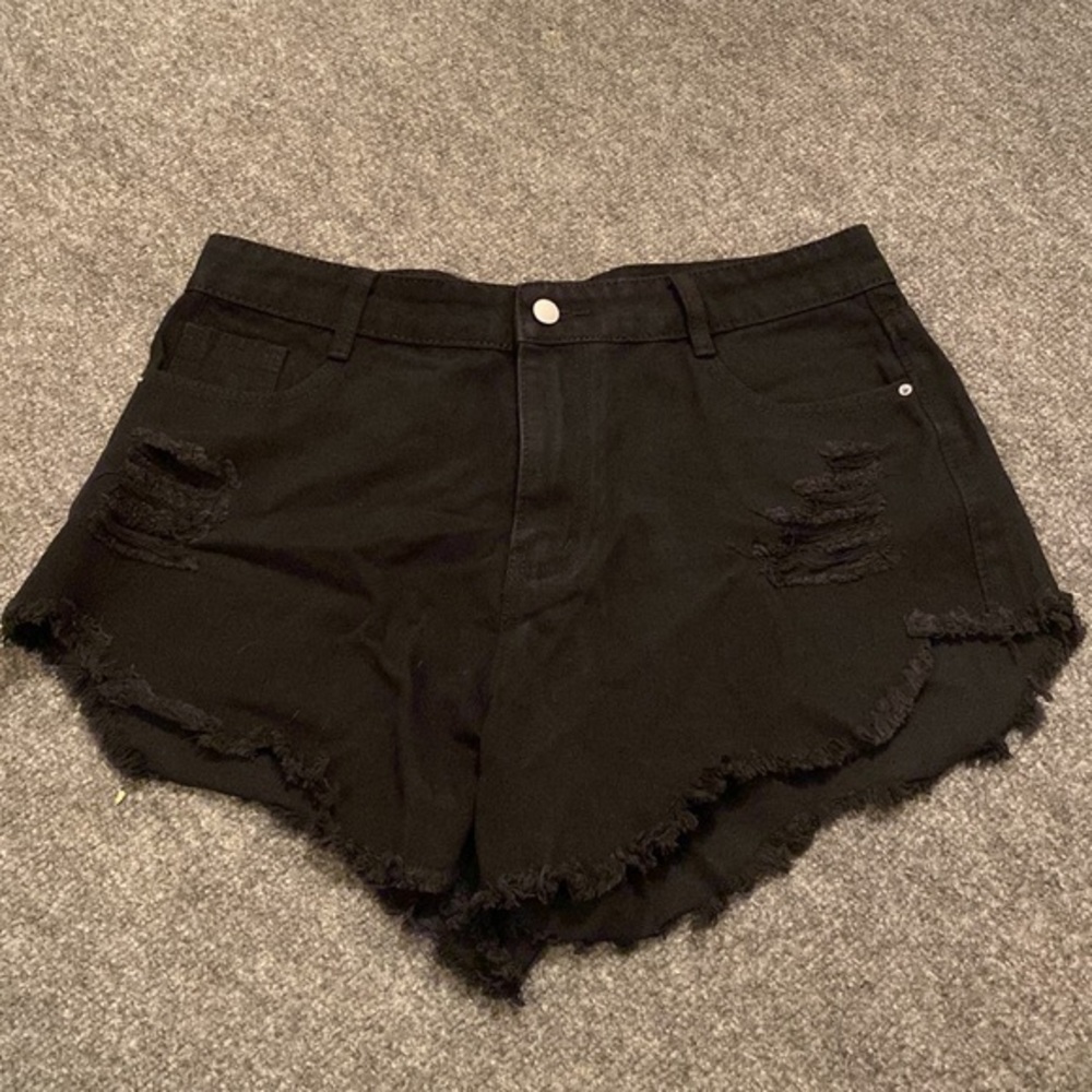 NWOT - Women’s Raw-Hem Ripped High Rise Distressed Denim Shorts (Black / Multi)